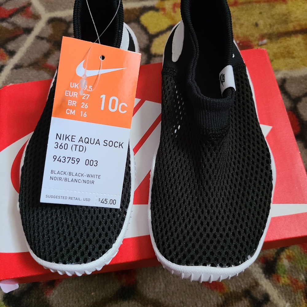 Nike Aqua Sock swim shoe